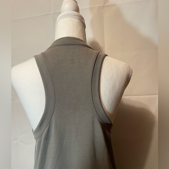 Lululemon Athletica, Elegant Olive Green Maxi Dress - Picture 8 of 8